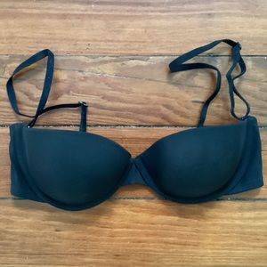 PINK Victoria’s Secret black strapless bra- 34B